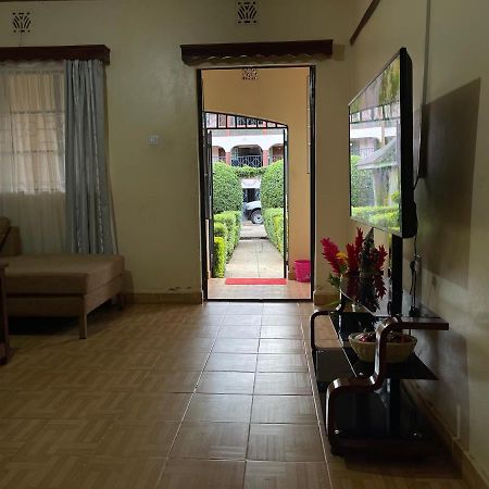 Easy Sleep Guesthouse Kitale Ngoại thất bức ảnh